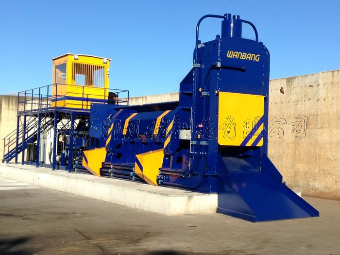 液壓龍門(mén)剪鐵機(jī)